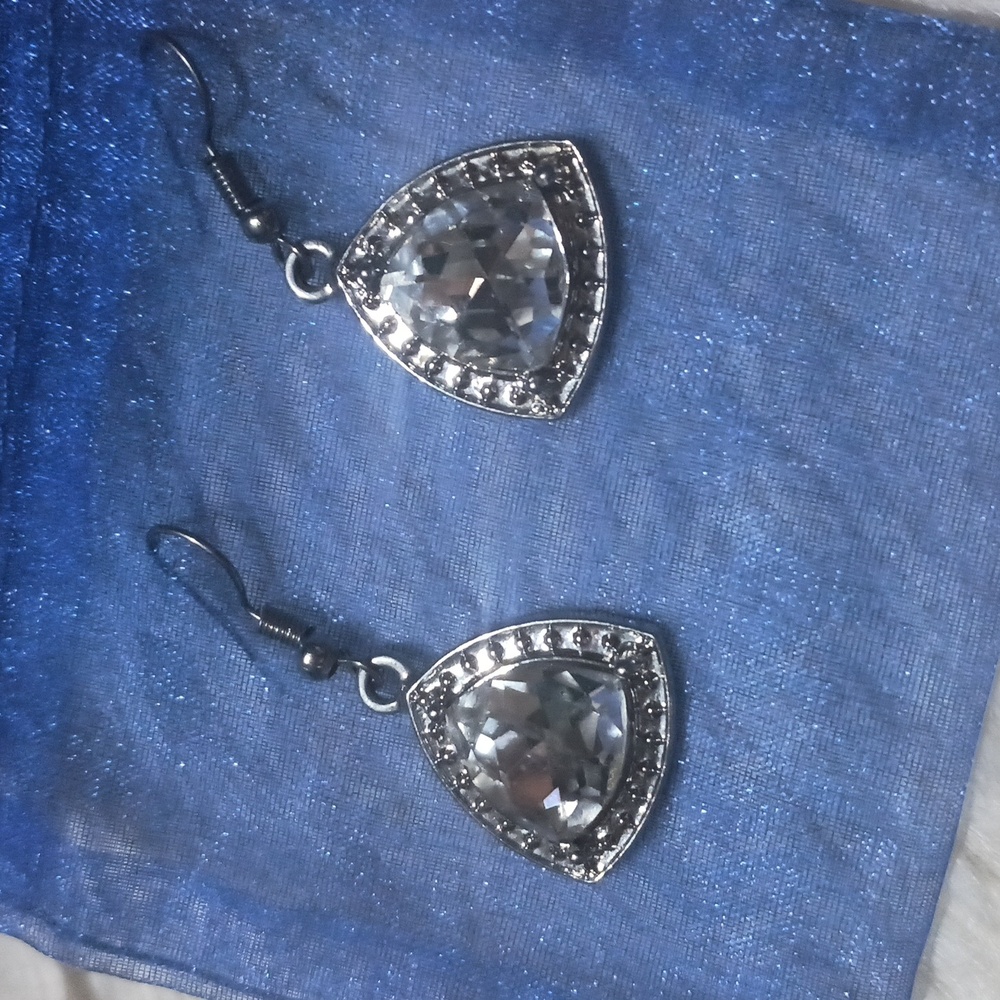 Paparazzi Silver Teardrop Earrings with Clear Gem